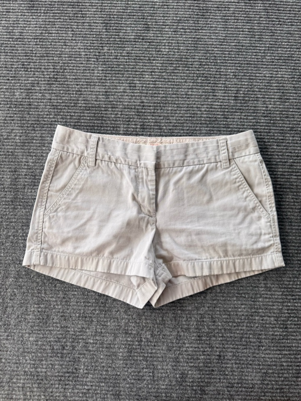 J. Crew Chino Broken-In 100% cotton Women’s 6 khaki